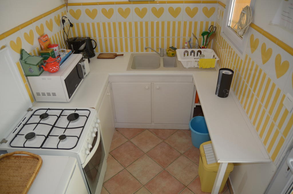 Le Petit Bacalan Villa Mormoiron Oda fotoğraf