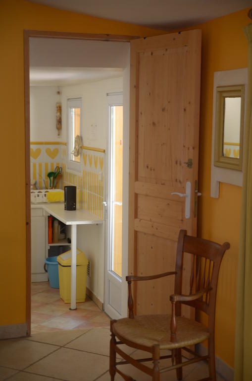 Le Petit Bacalan Villa Mormoiron Oda fotoğraf